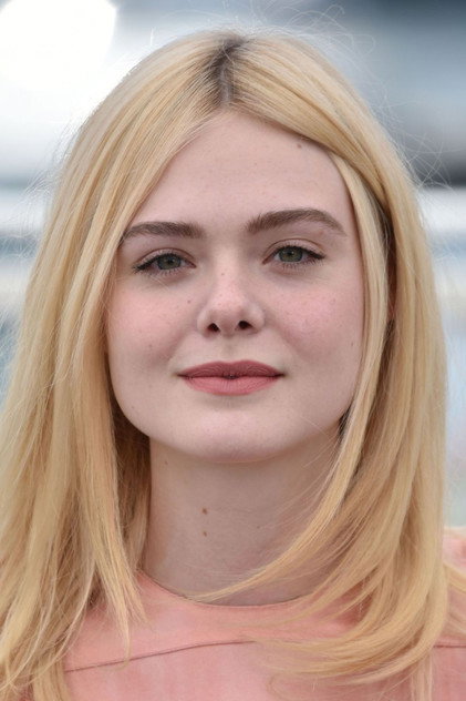 Elle Fanning - 15
