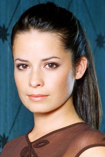 Holly Marie Combs - 6