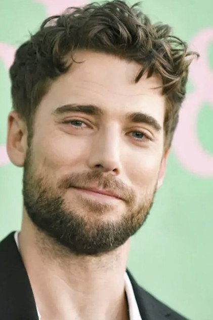 Dustin Milligan - 8