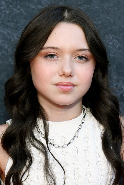 Violet McGraw - 13