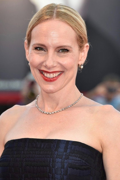 Amy Ryan - 5