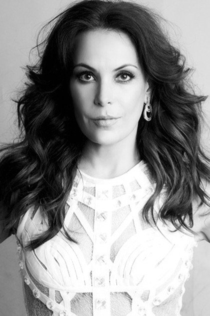 Carolina Ferraz - 4