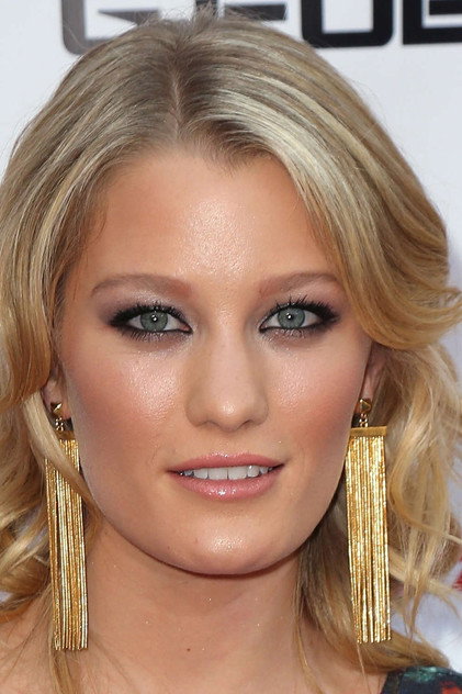 Ashley Hinshaw - 5