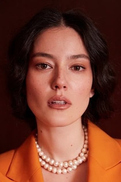 Pelin Akil - 4