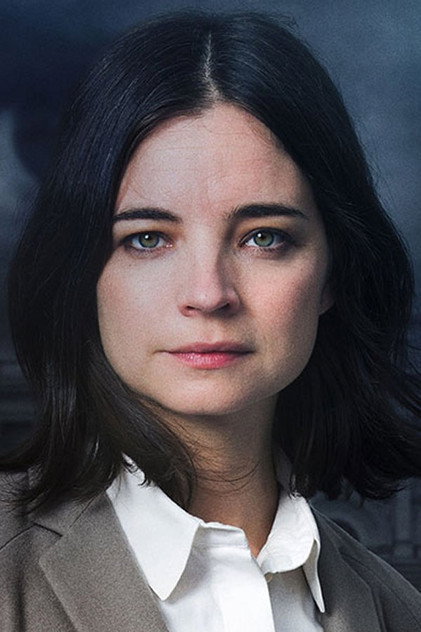 Louise Peterhoff - 6