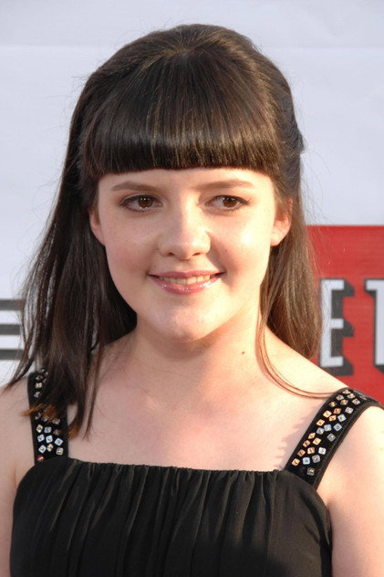 Madeleine Martin photo 9