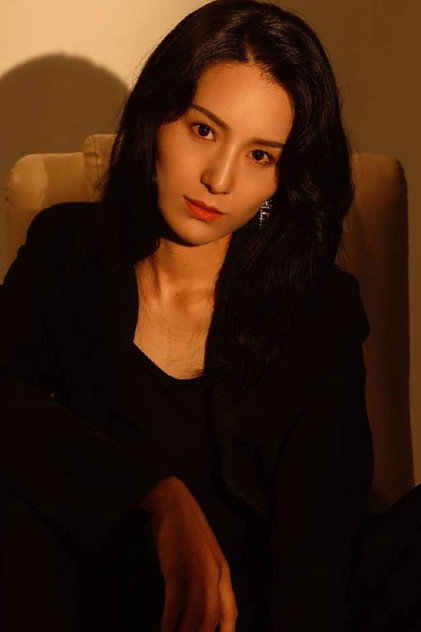 郑玲