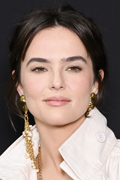 Zoey Deutch photo 14