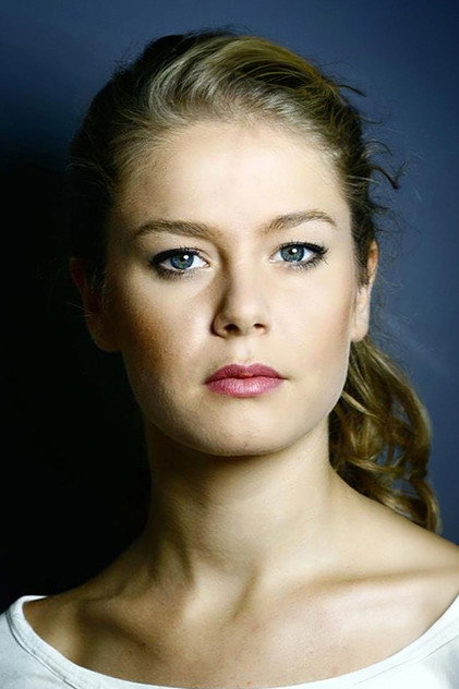 Burcu Biricik - 6