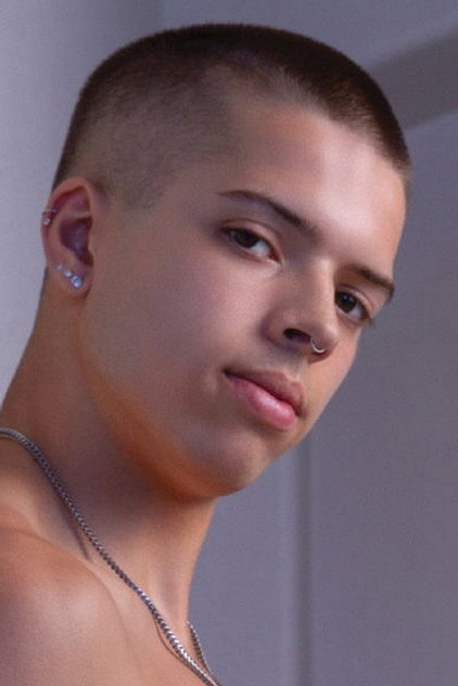 Evan Knox photo 5
