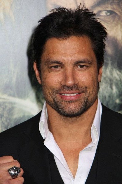 Manu Bennett - 5