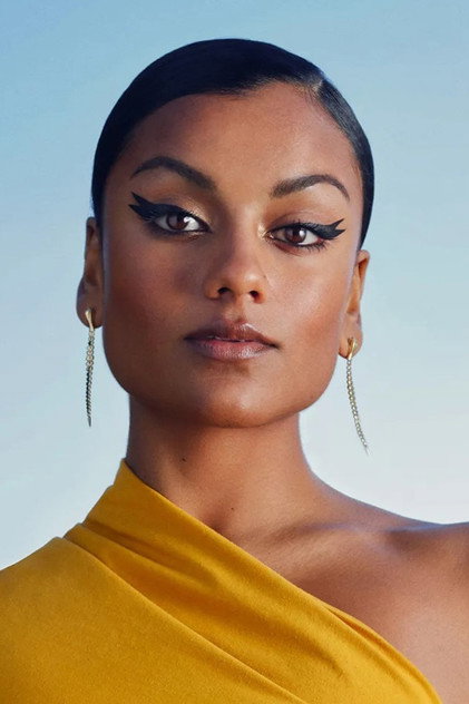 Simone Ashley - 10