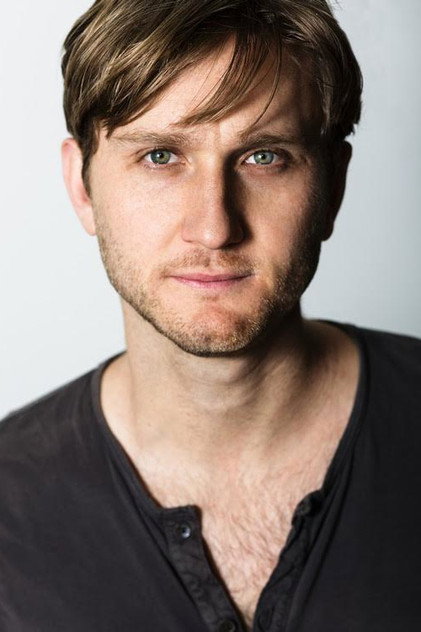 Aaron Staton - 4