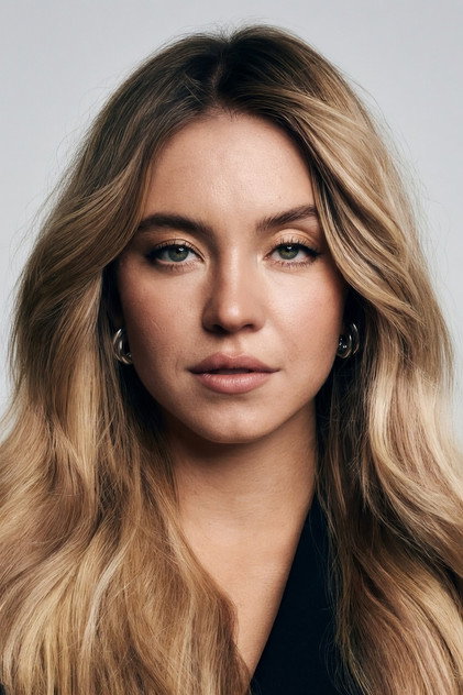 Sydney Sweeney - 17