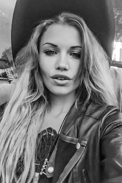 Ellie Patrikios - 4