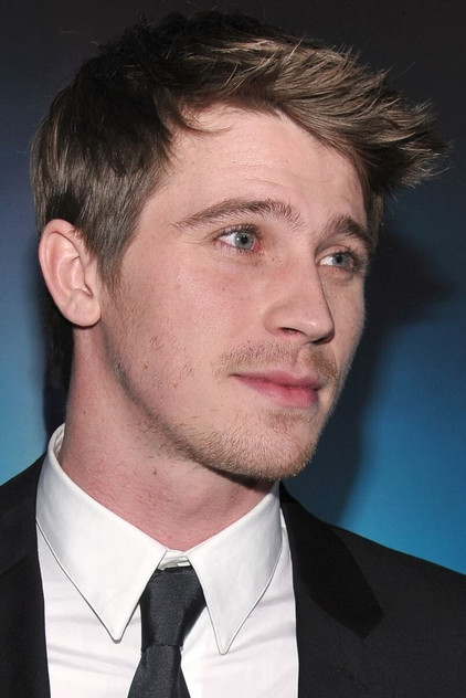 Garrett Hedlund - 4