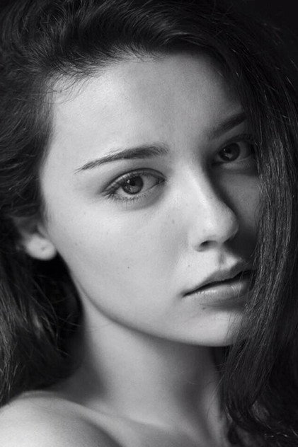 Carla Díaz - 6