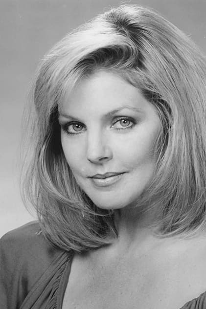 Priscilla Presley - 4