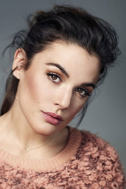 Adriana Ugarte photo 2