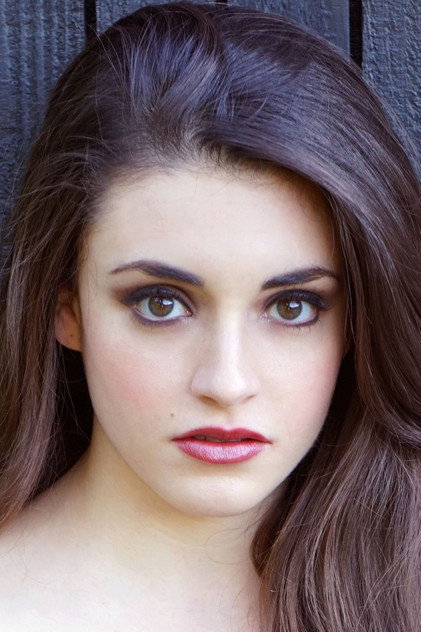 Daniela Bobadilla - 5