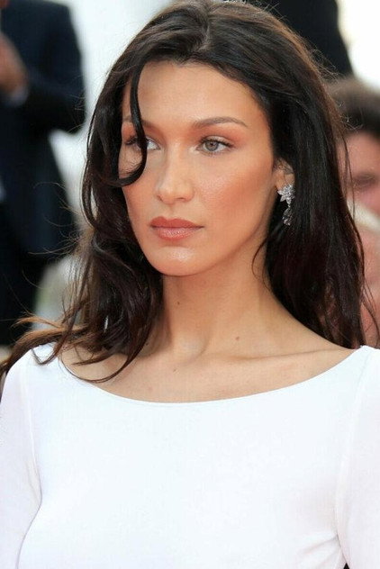 Bella Hadid - 7