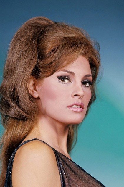 Raquel Welch - 8
