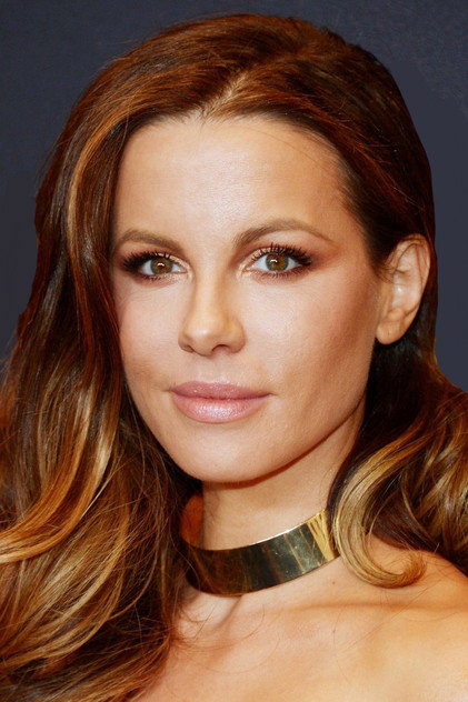 Kate Beckinsale - 18