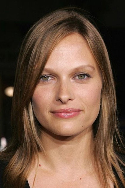 Vinessa Shaw - 4