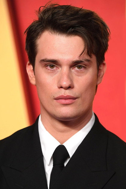 Nicholas Galitzine - 6