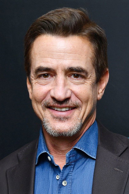 Dermot Mulroney - 8