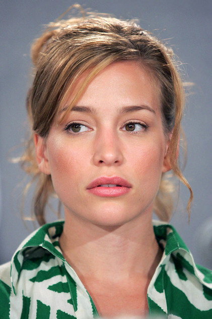Piper Perabo - 4