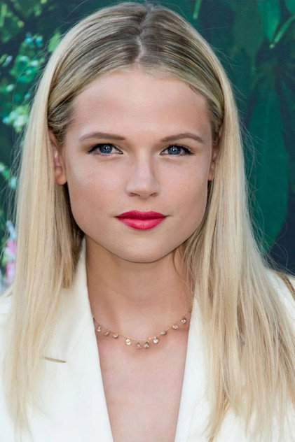 Gabriella Wilde photo 4