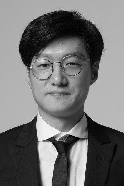Qiu Sheng photo 2
