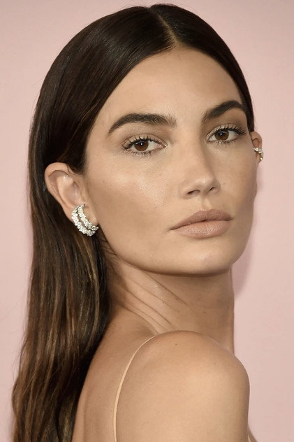 Lily Aldridge photo 7