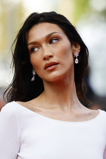 Bella Hadid - 4