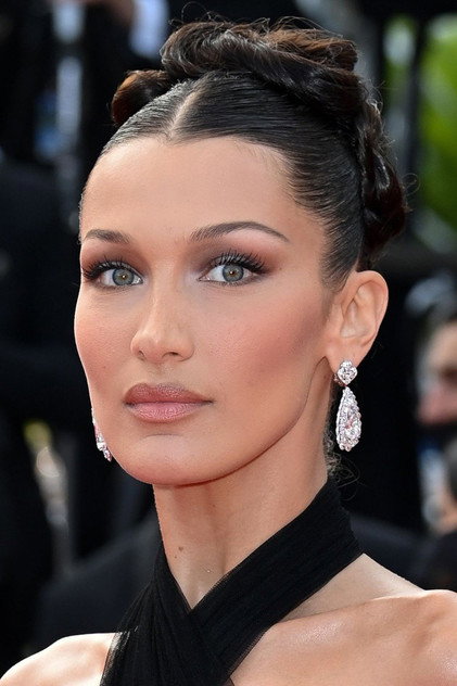 Bella Hadid - 10