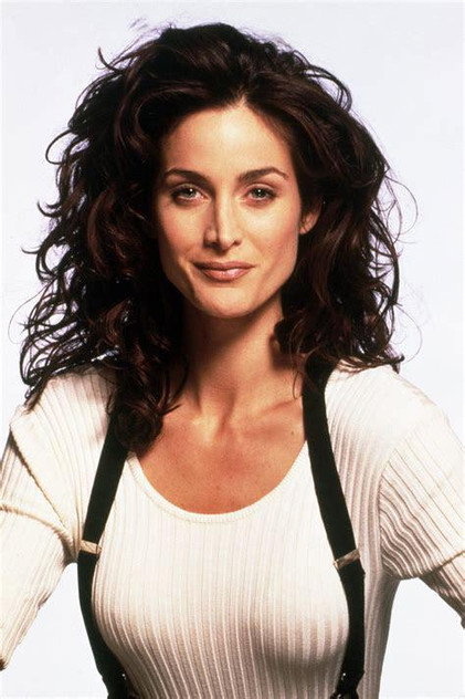 Carrie-Anne Moss - 10