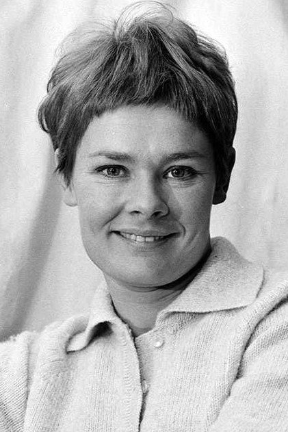 Judi Dench - 5