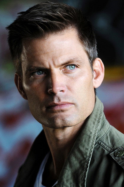 Casper Van Dien - 4