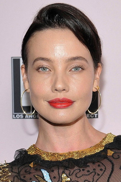 Stephanie Corneliussen - 6