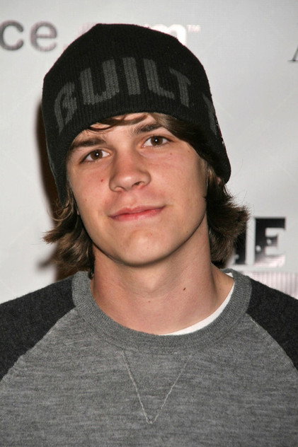 Johnny Simmons - 4