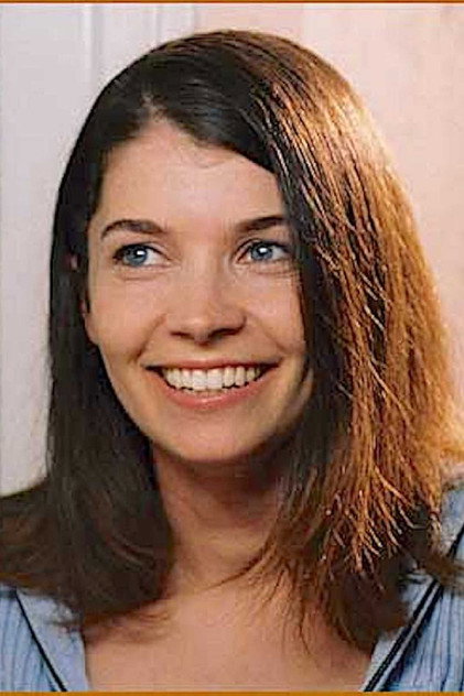 Rachel Emmers photo 2
