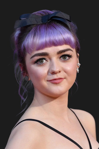 Maisie Williams - 7