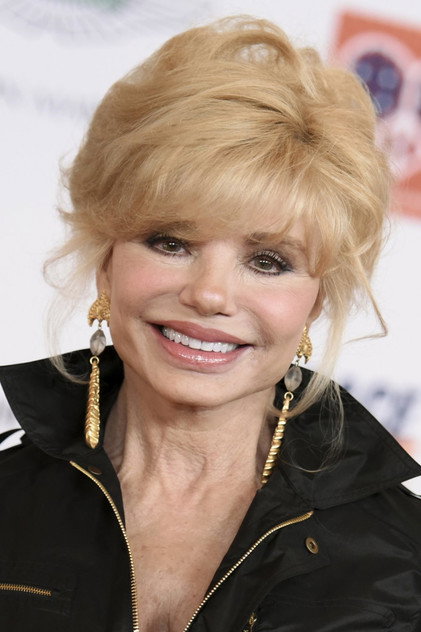 Loni Anderson - 4