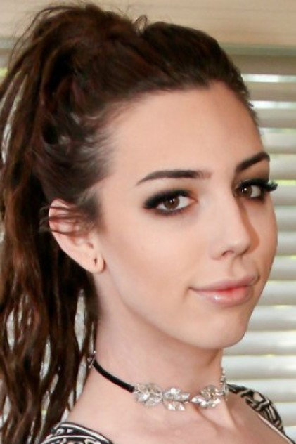 Annabelle Lane photo 2