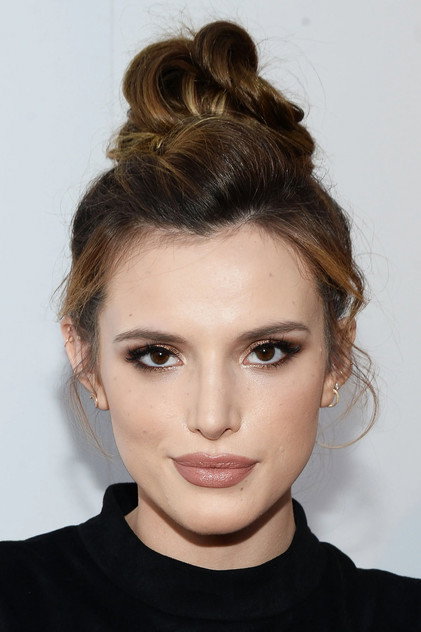 Bella Thorne - 17