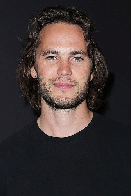 Taylor Kitsch - 4