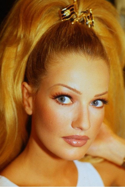 Karen Mulder photo 7