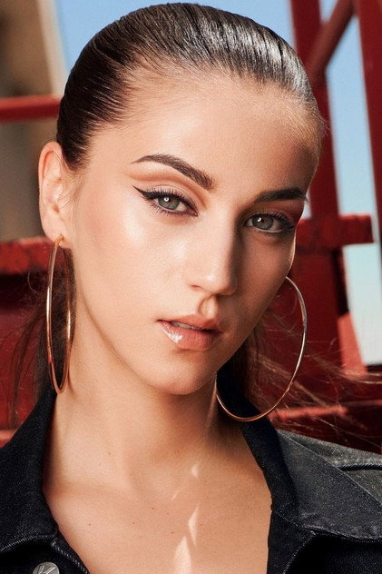 Claudia Salas - 5