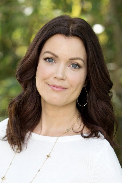 Bellamy Young - 6